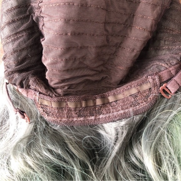 Long Green and Grey Wig - Picture 5 of 6